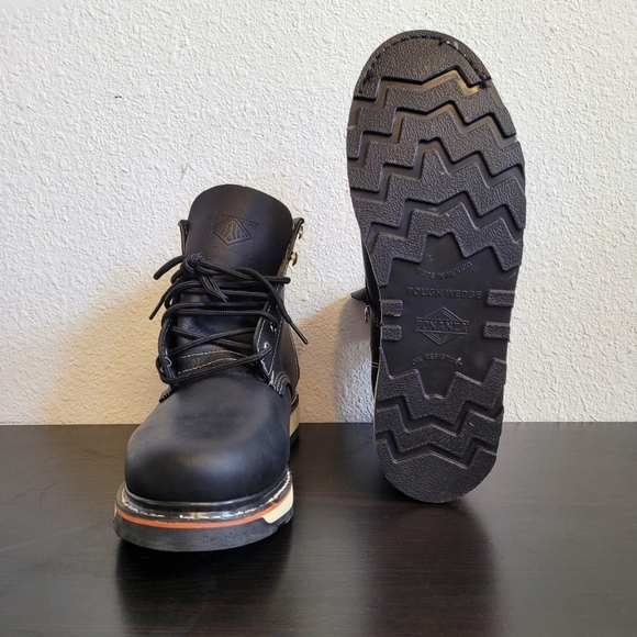 Bonanza Black Leather Round Toe Boots - Picture 3 of 4